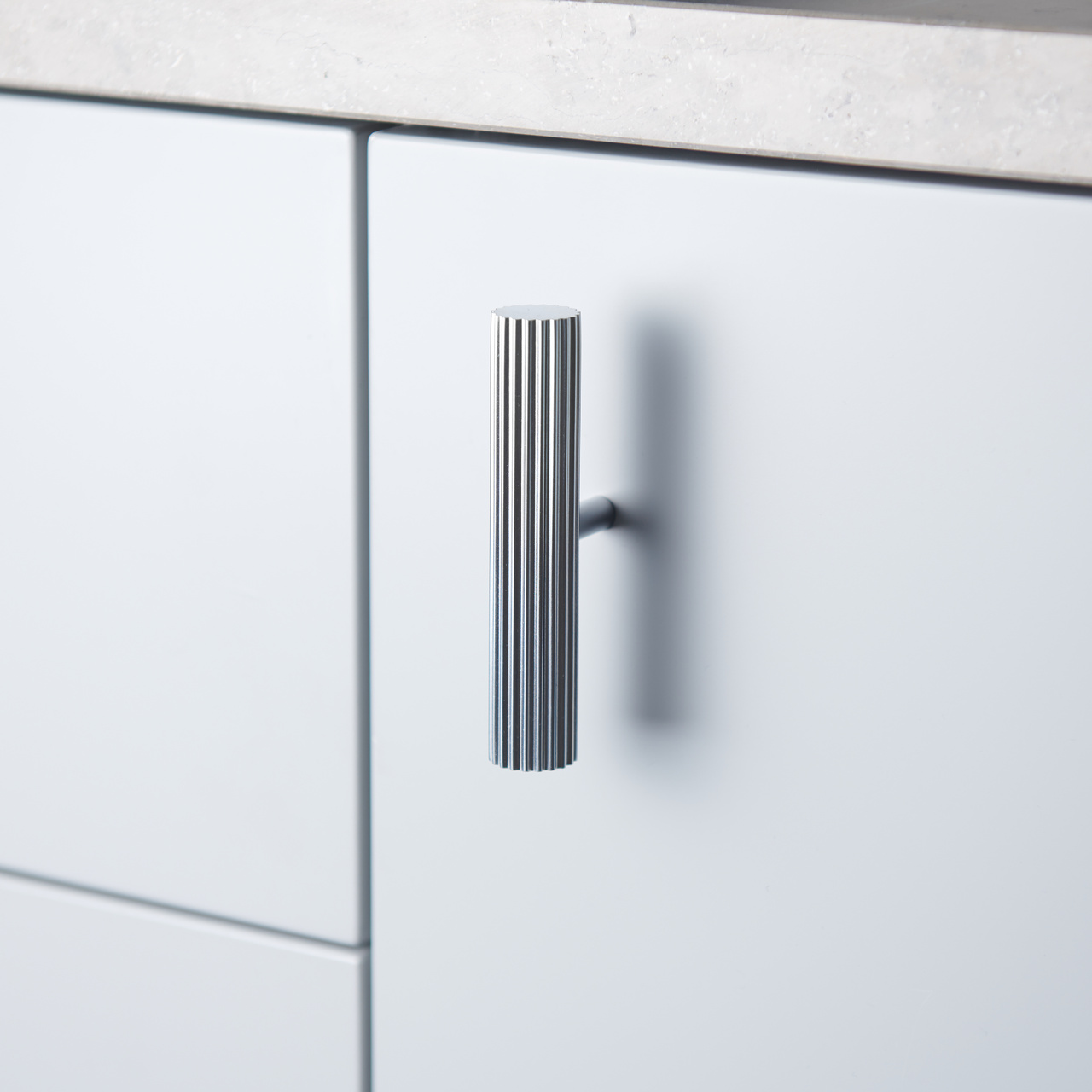 KNOPP T-GREPP SMÖGEN 100MM ALU LOOK
