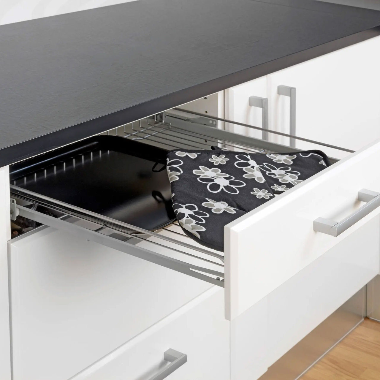 KORG KÖKSGALLER 2266 600MM SKÅP ANTRACIT