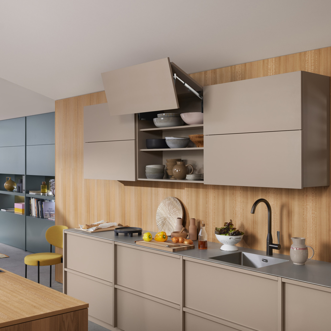 Lyftmekanism BLUM Aventos HF Top