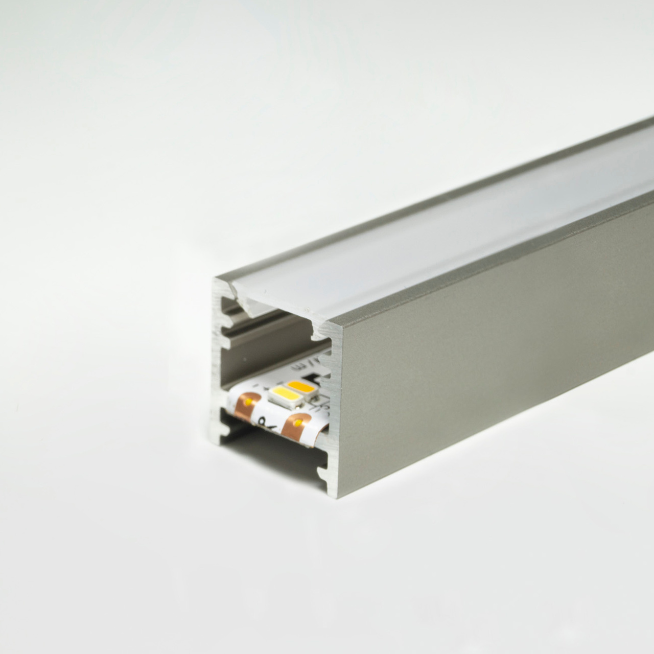 LED PROFIL MEC BALI (YTMONTERING) 15X14,4MM SILVER 2500MM